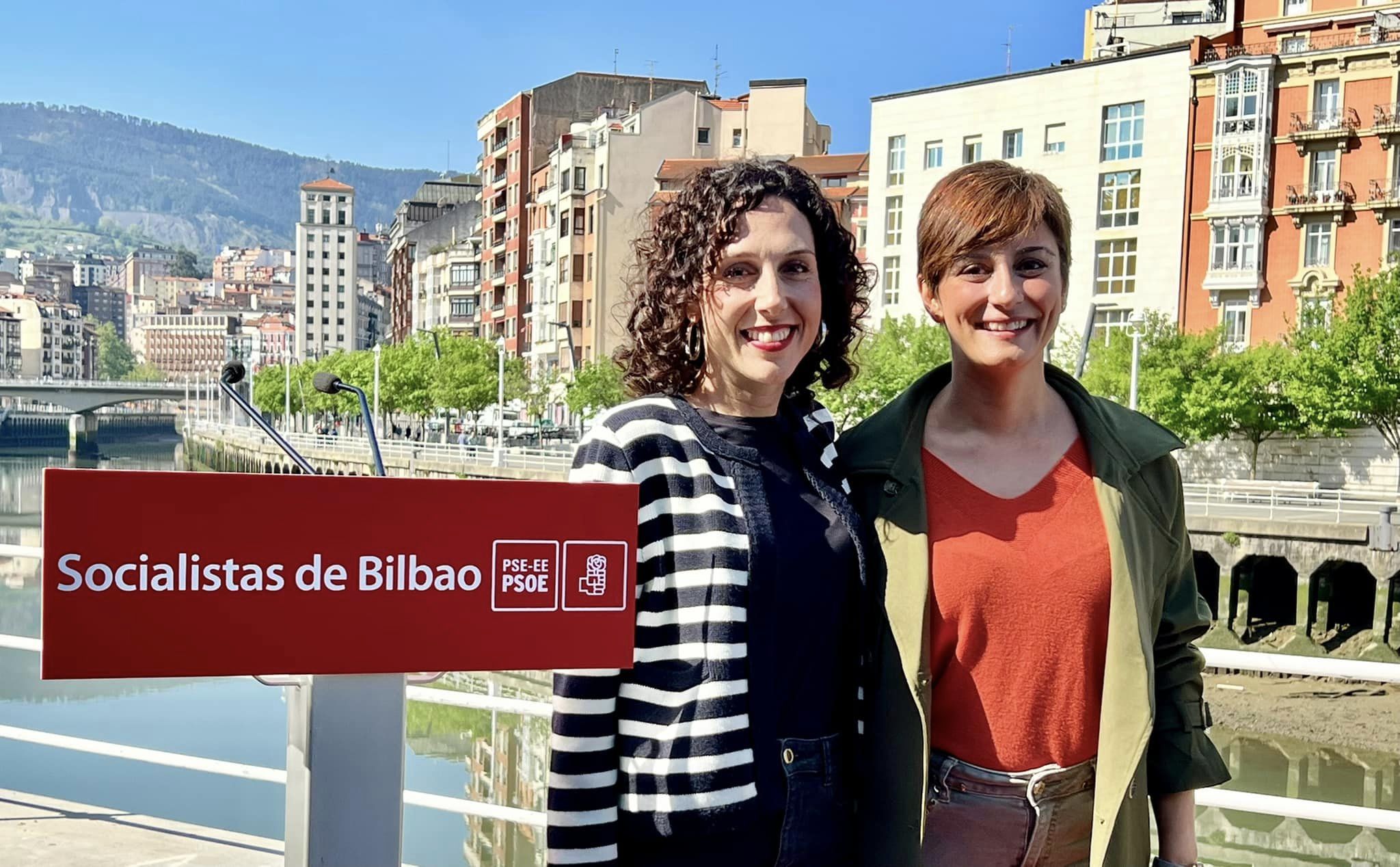 Nora Abete y la ministra y Portavoz del Gobierno, Isabel Rodríguez, en Bilbao